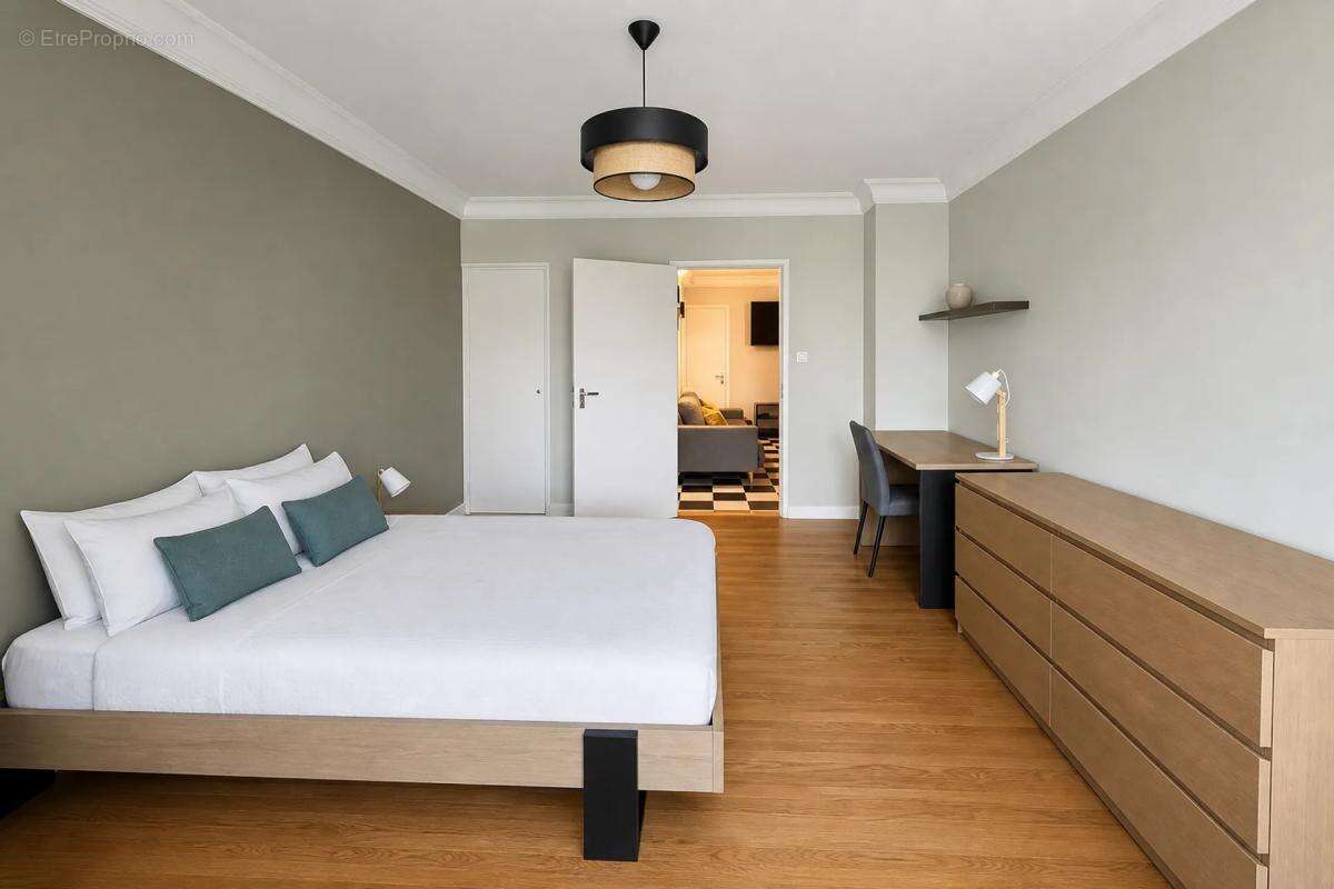 Appartement de 5 pièces de 101 m² à Grenoble - photo 3