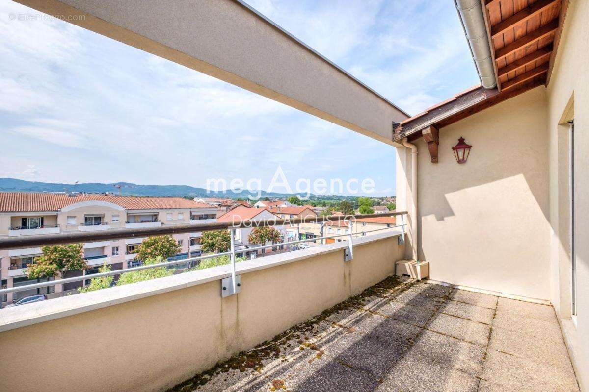 Appartement à CRAPONNE