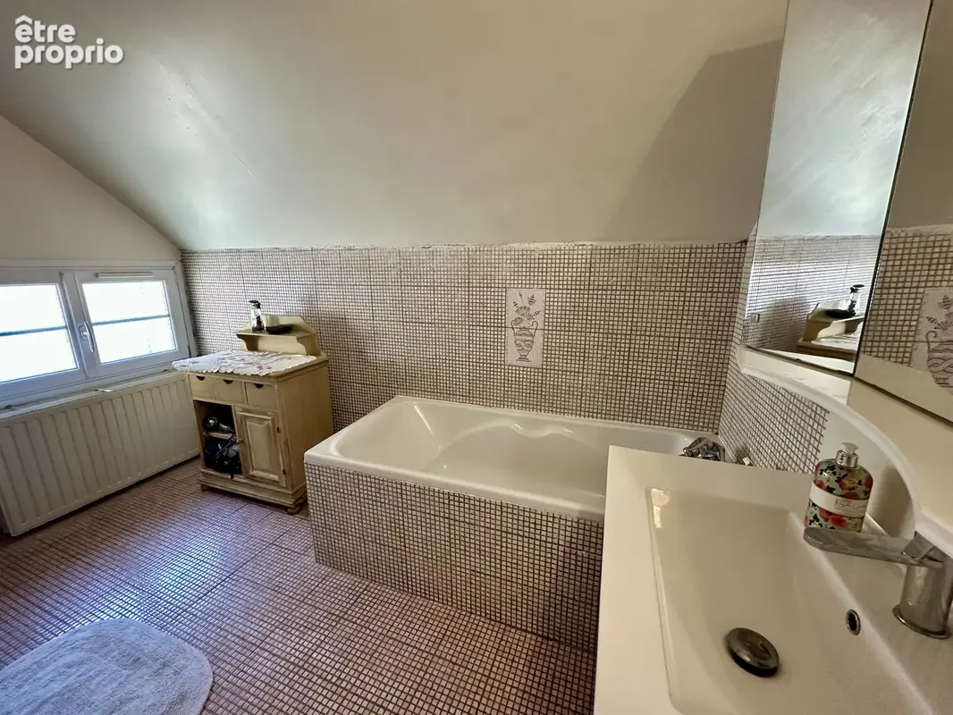 Maison 6 pièces 138 m² à vendre à Maintenon (28130) - photo 3