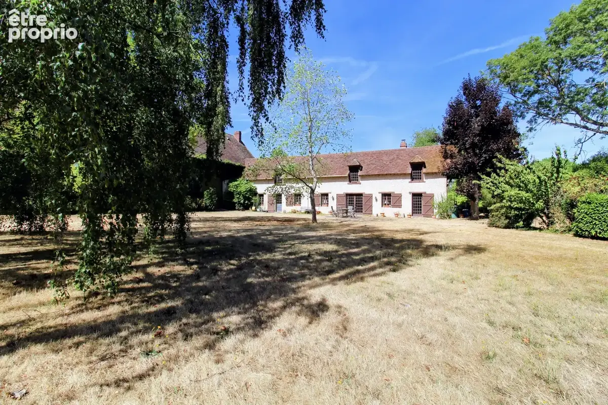 Maison à HOUDAN
