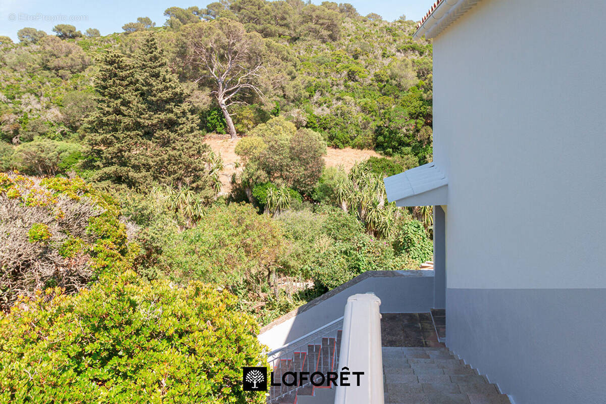 Appartement à HYERES