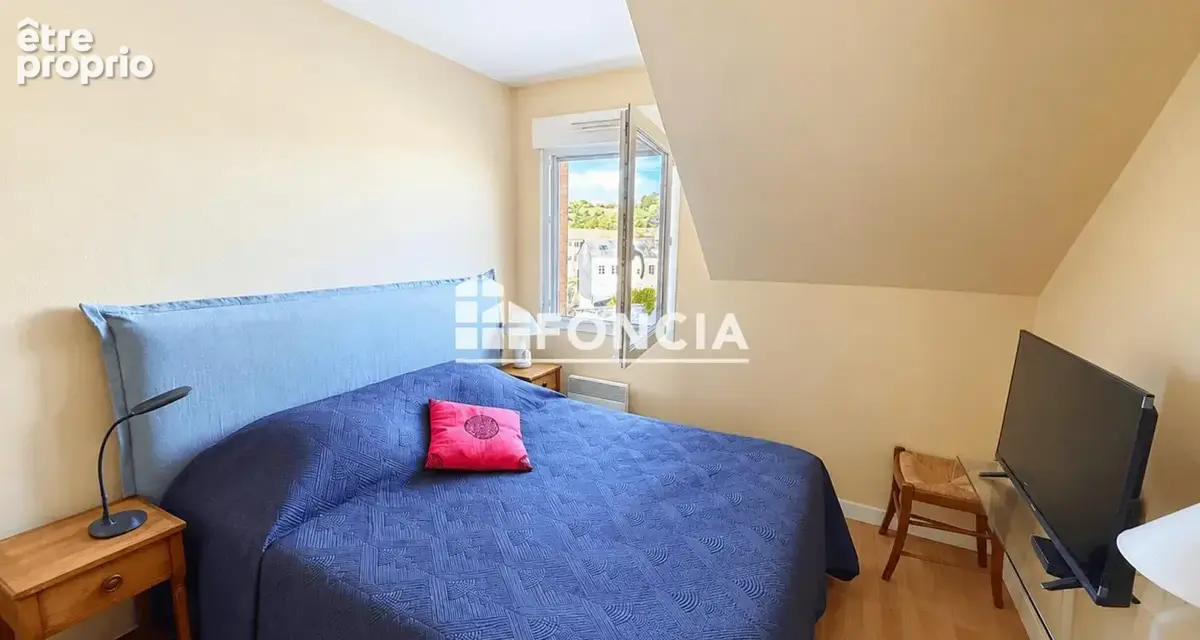  Lisieux — Appartement 2 chambres avec Ascenseur, balcon-terrasse, garage et une place de parking privative - photo 5