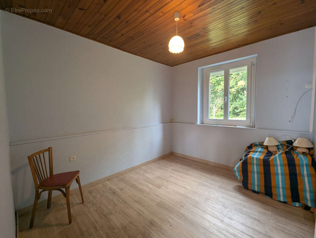 Maison à SAINT-DENOUAL