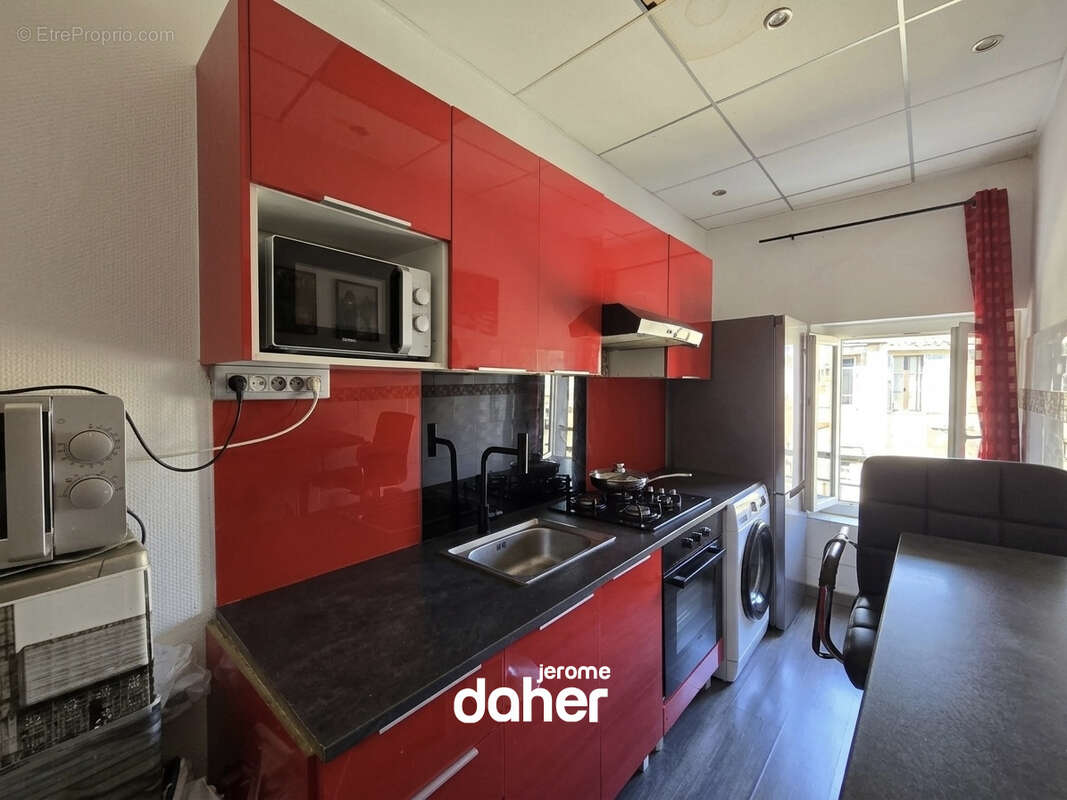 Appartement à MARSEILLE-1E