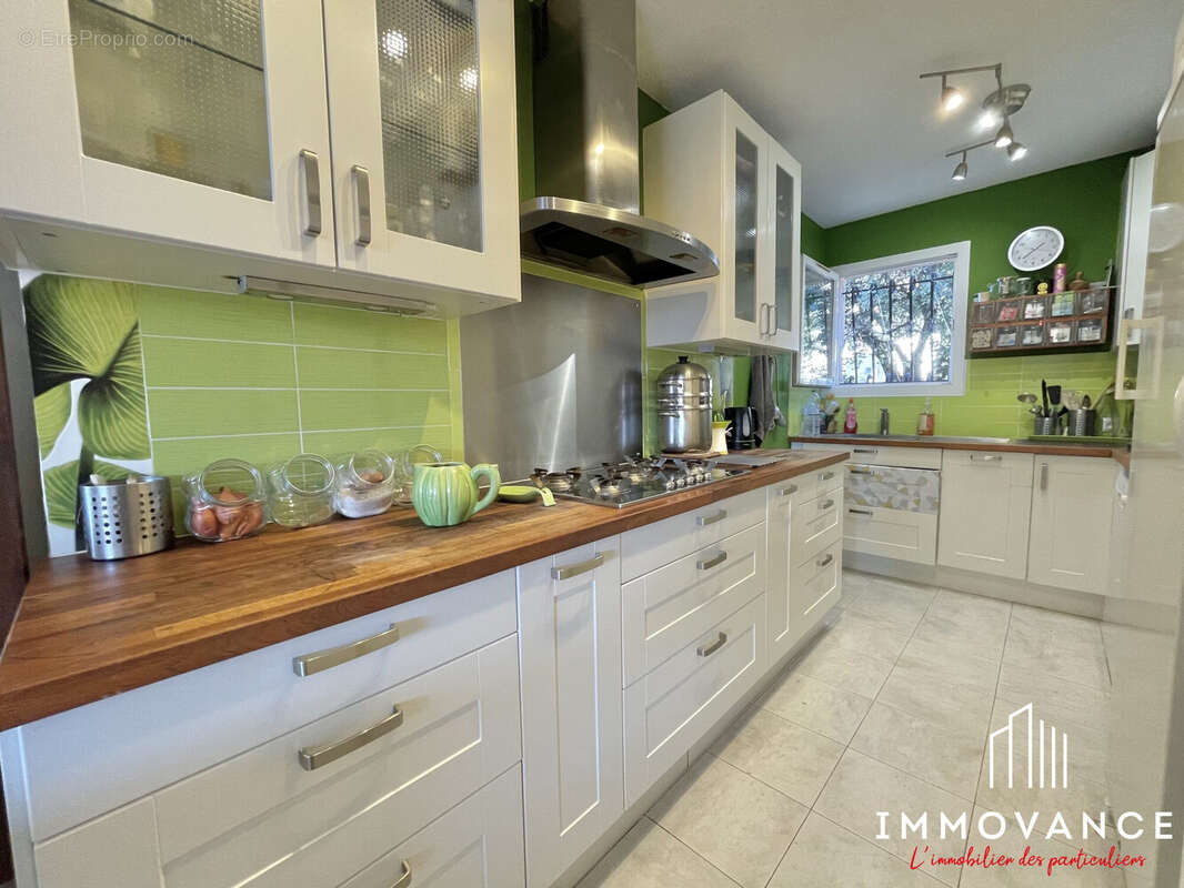 Maison à RESTINCLIERES