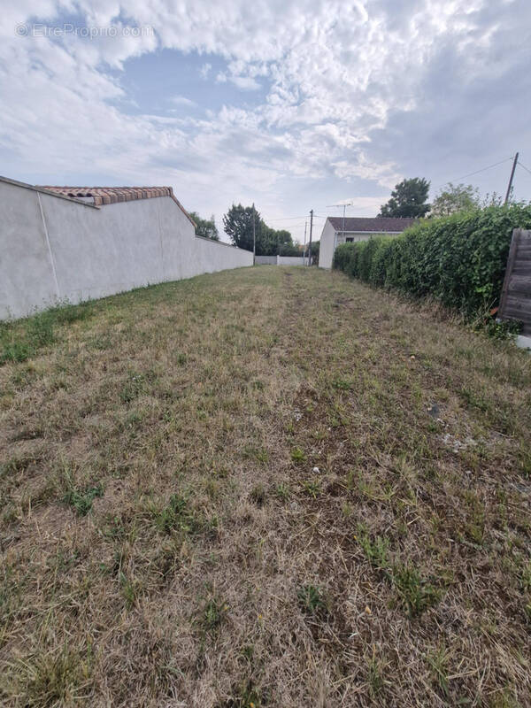 Terrain à MESCHERS-SUR-GIRONDE