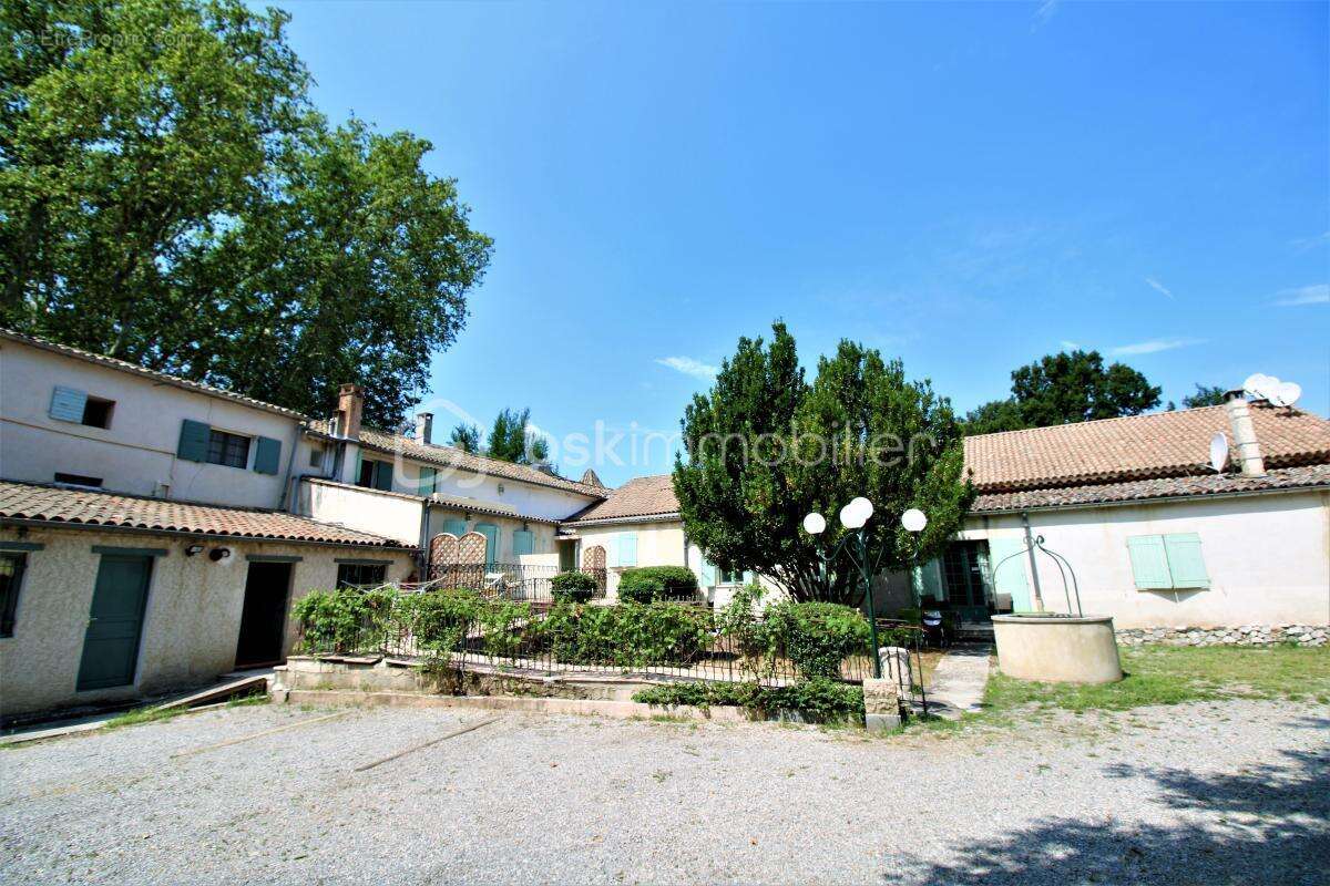 Commerce à MANOSQUE