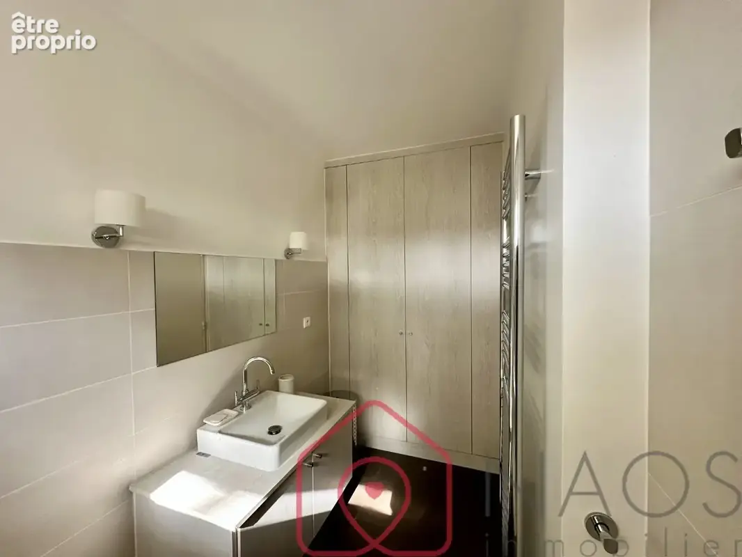 Quartier Renards - Grands 3 pièces 85 m² avec 2 terrasses, parking et cave. - photo 10