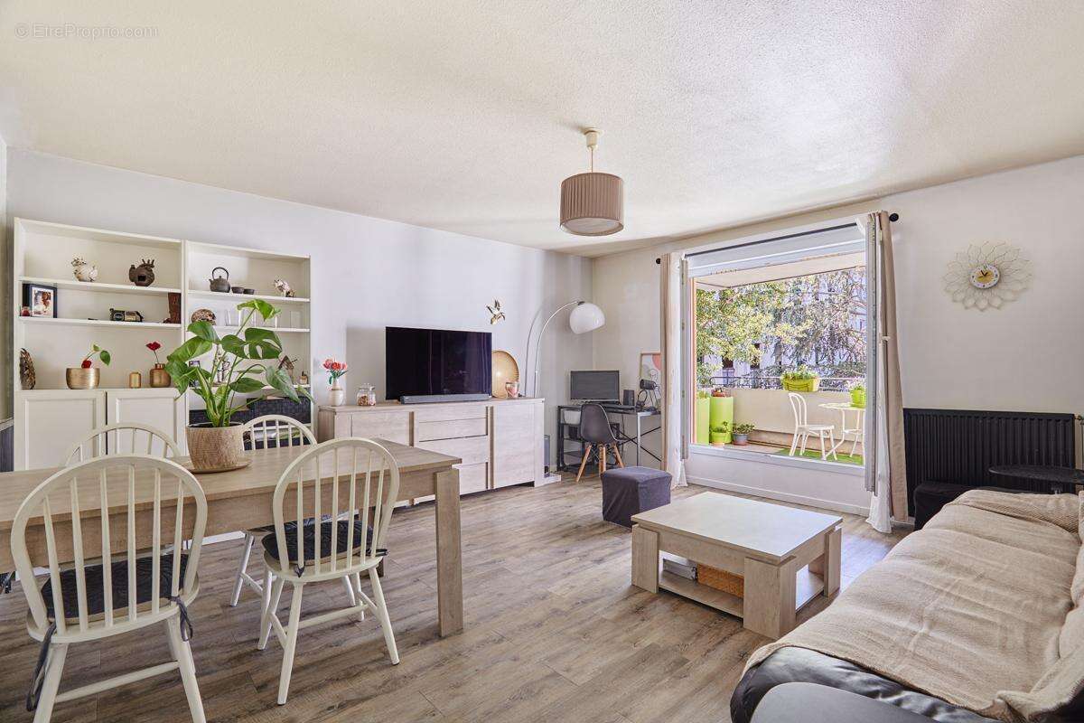 Appartement à AIX-EN-PROVENCE