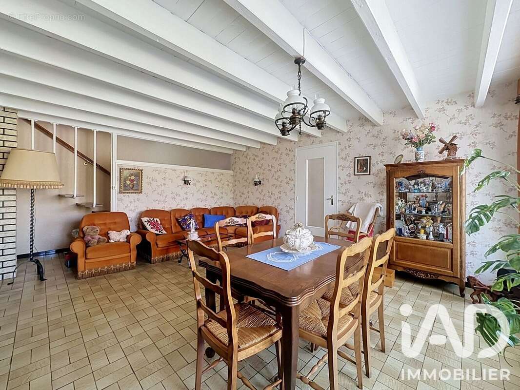 Maison 100 m² à Marans  - photo 3