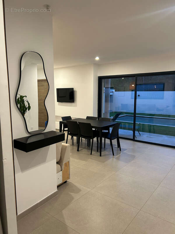 Maison à LA CALMETTE