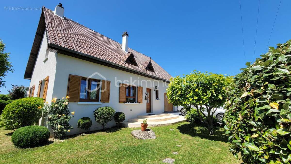 Maison à ARMENTIERES-EN-BRIE