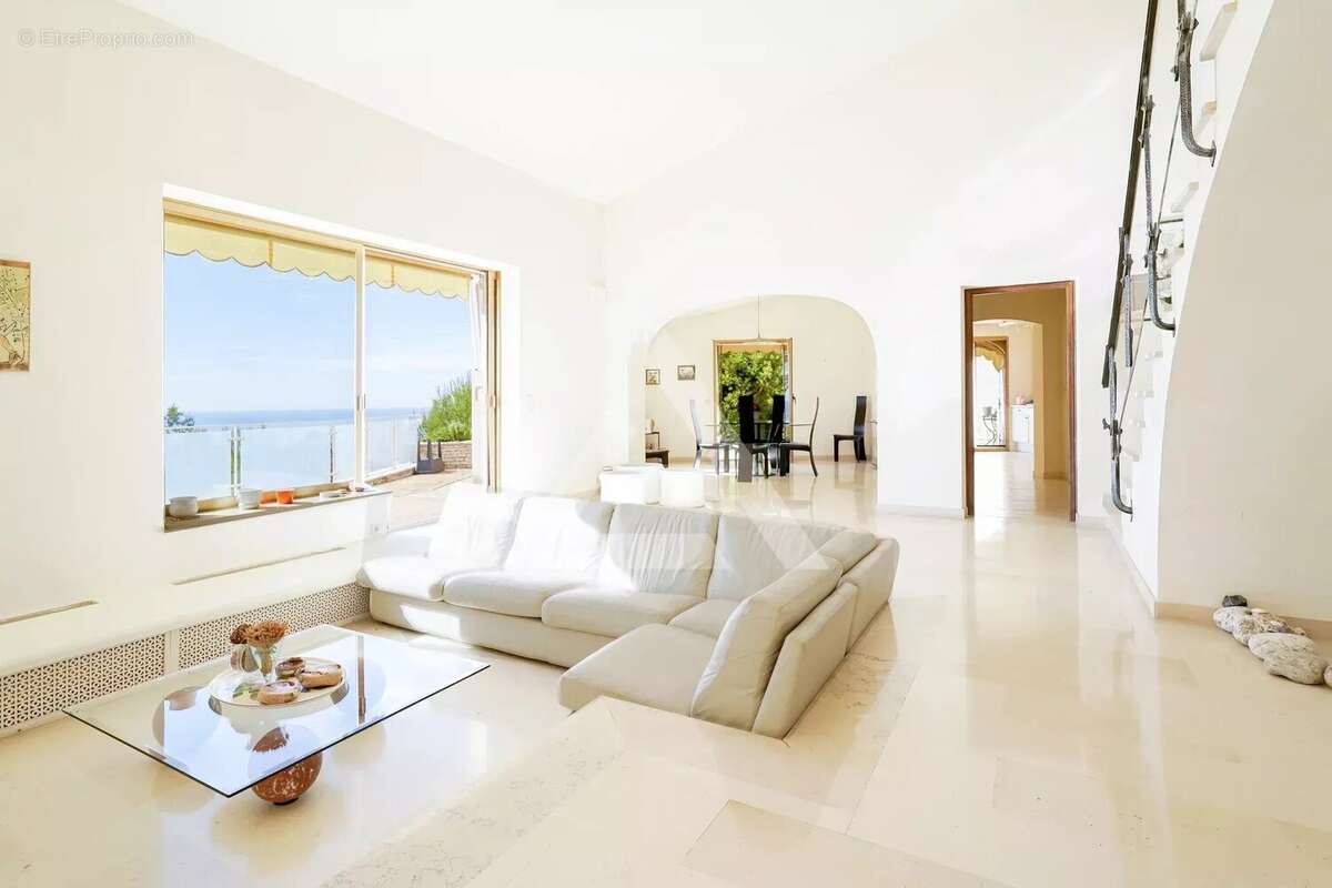 Maison à ROQUEBRUNE-CAP-MARTIN