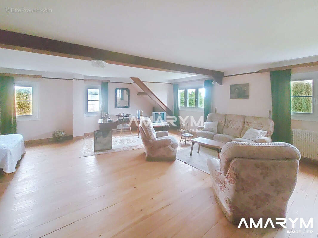 Maison à FRIAUCOURT