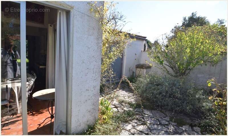 Maison à vendre 4 pièces LES PORTES EN RE (17) à 5' de la mer - photo 9