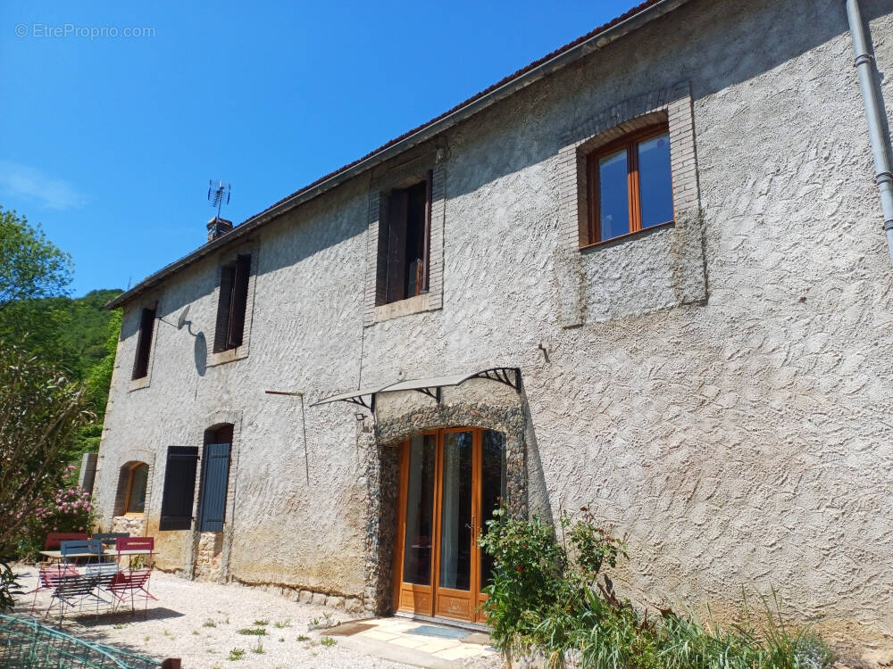 Maison à LARROQUE-TOIRAC
