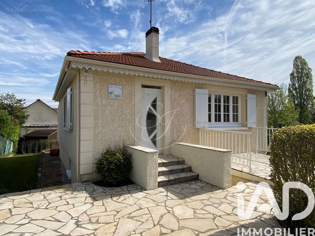 Photo 1 - Maison à EVRY