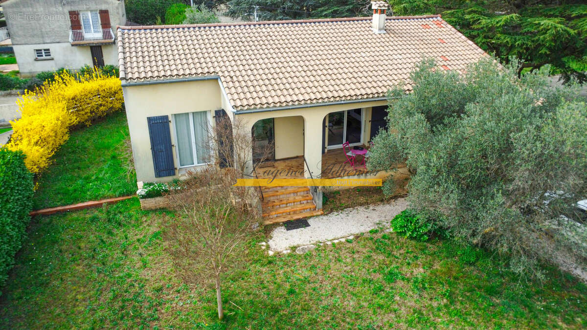 Maison à MONTELIMAR