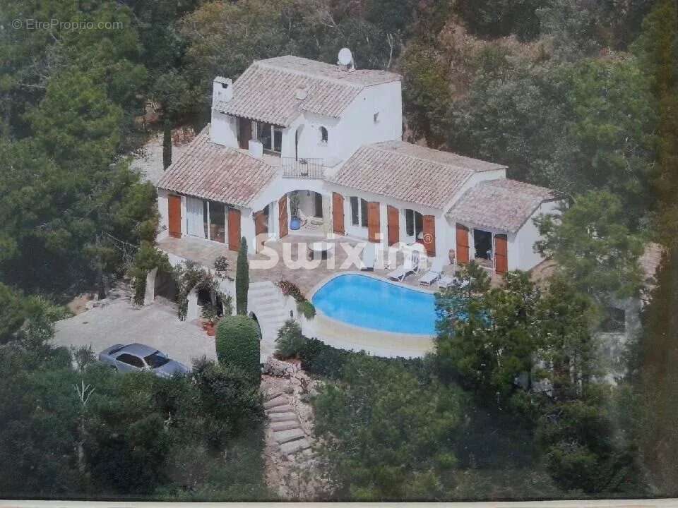 Maison à LES ISSAMBRES