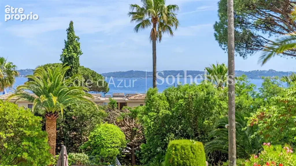 Exclusivité Côte d’Azur villa d’exception à Sainte-Maxime, proche mer et centre-ville - photo 9