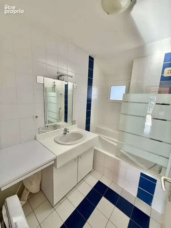 Divonne les Bains 01220, T4 122m2 dernier étage, balcons, garages, parking. - photo 19