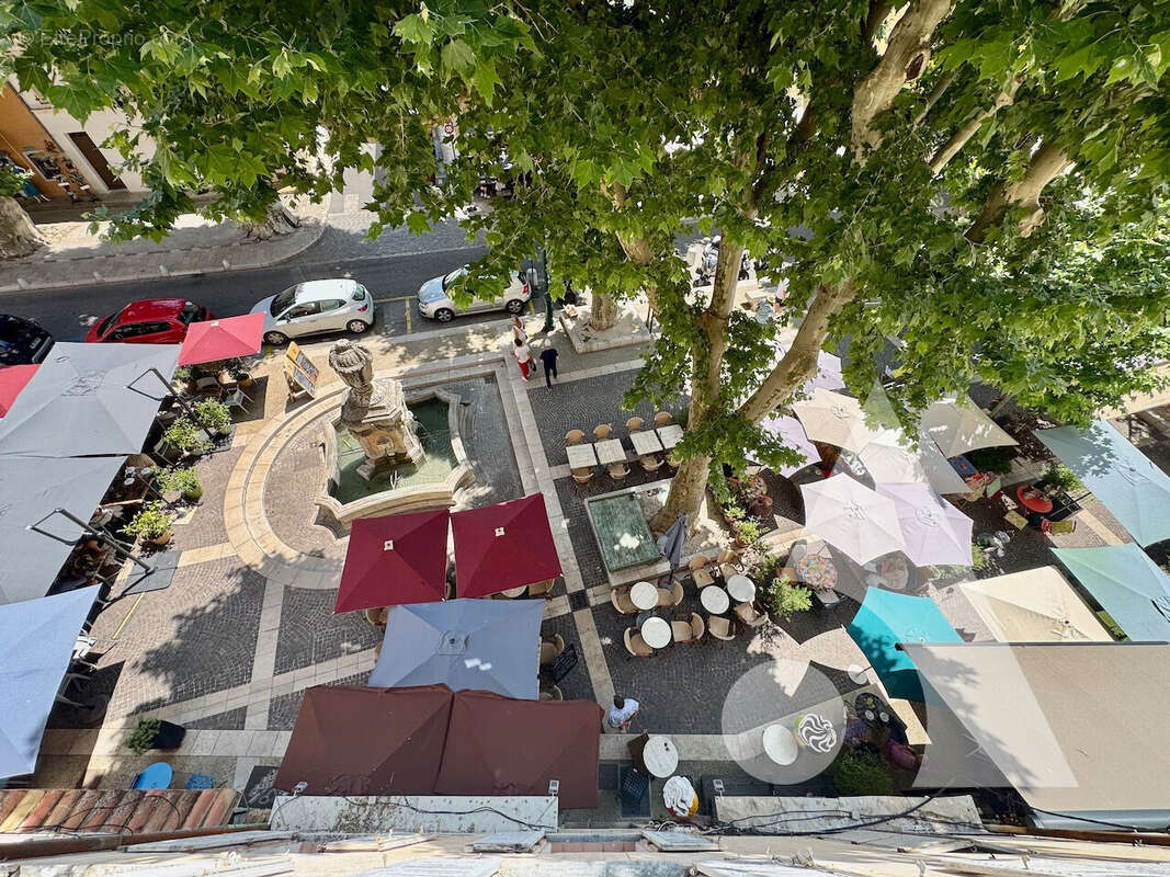 Appartement à COTIGNAC