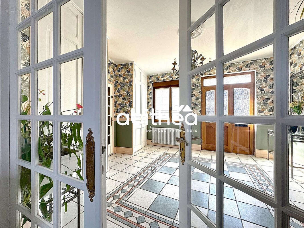 Maison à COURRIERES