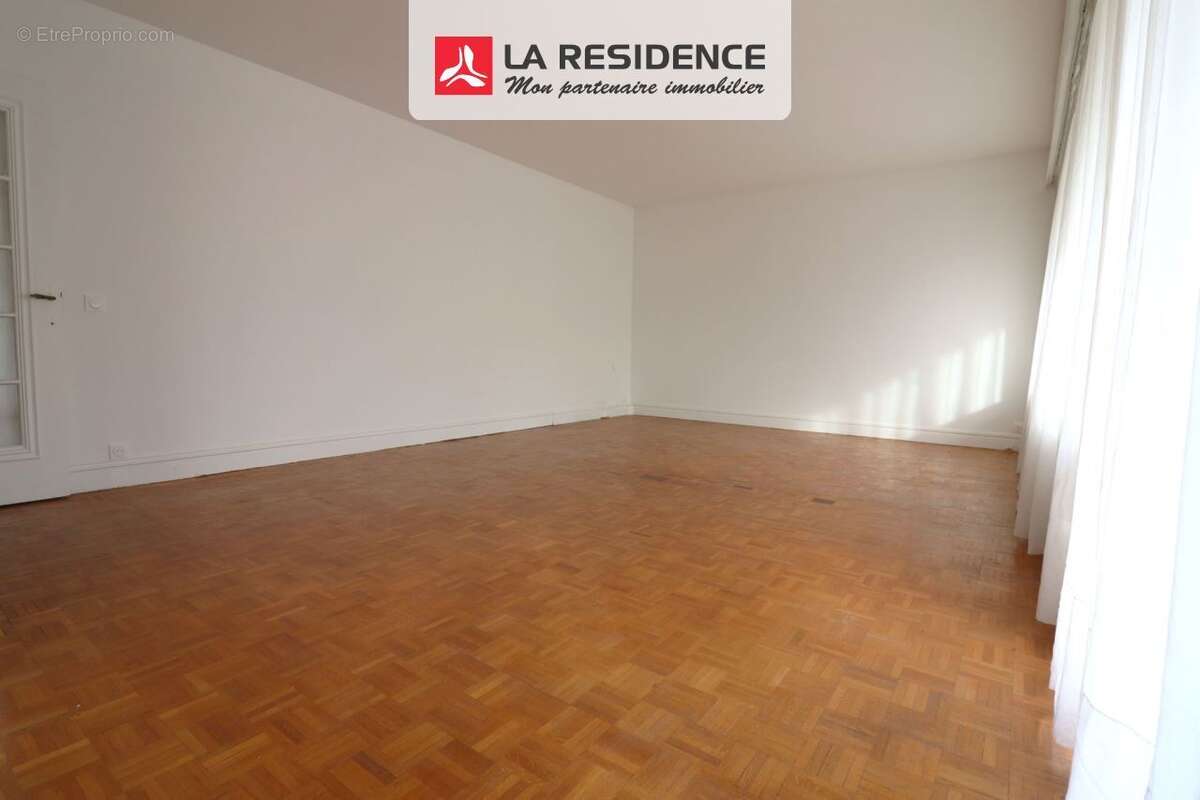 Appartement à VERSAILLES