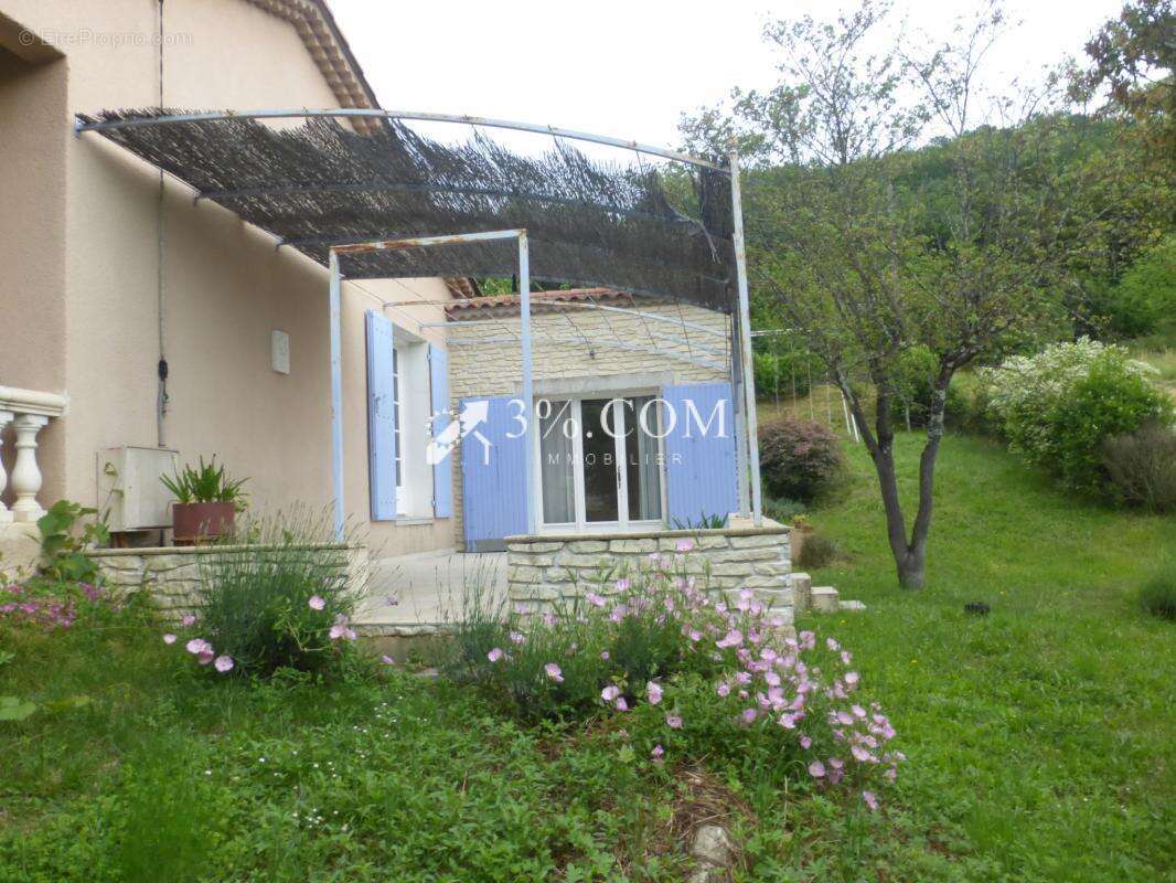 Maison à SAINT-JEAN-DU-PIN