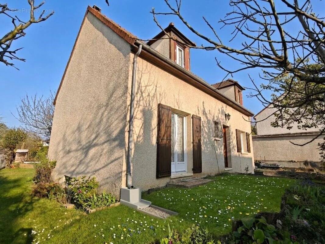 Maison à CONFLANS-SAINTE-HONORINE