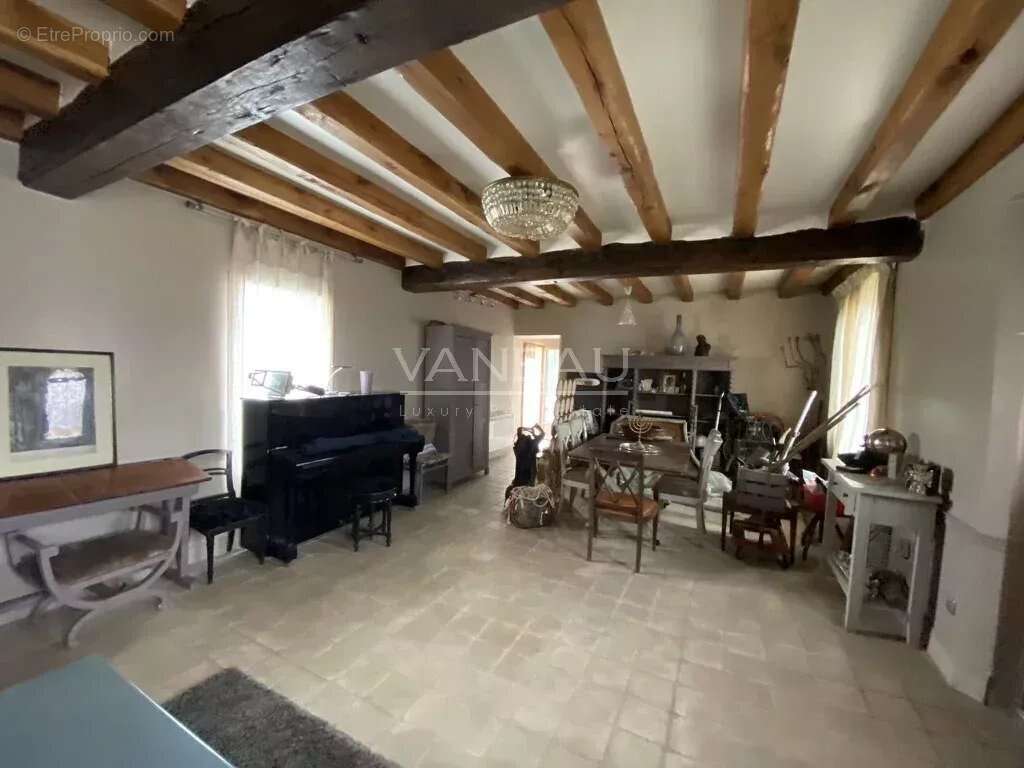 Maison à CHATELLERAULT