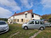 Maison à CHATEAUVIEUX