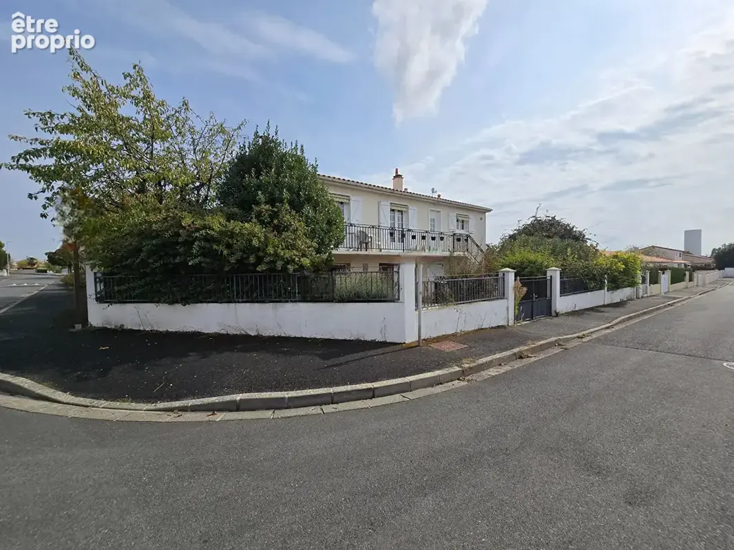 Photo Maison à Perigny au prix de 318 000€