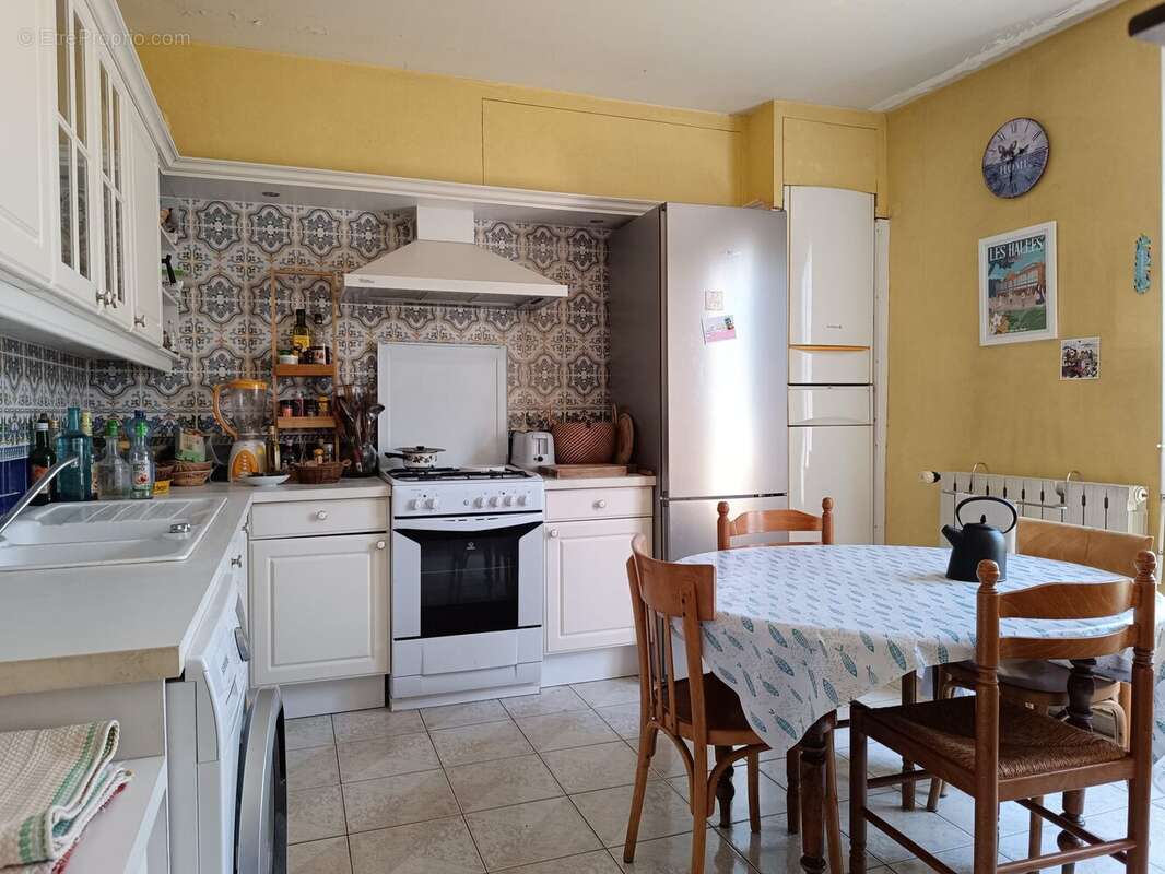 1er étage -Cuisine - Maison à NARBONNE