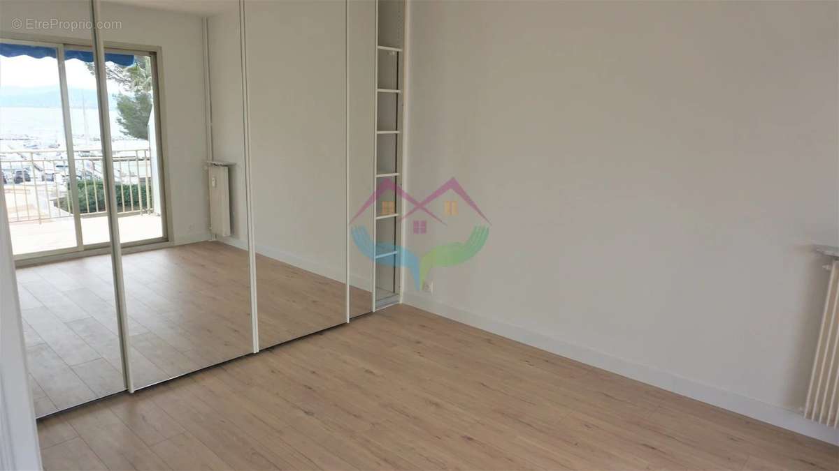 Appartement à SAINT-RAPHAEL