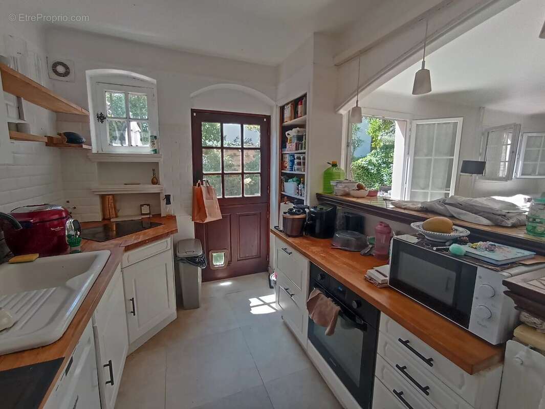Appartement à LA COLLE-SUR-LOUP
