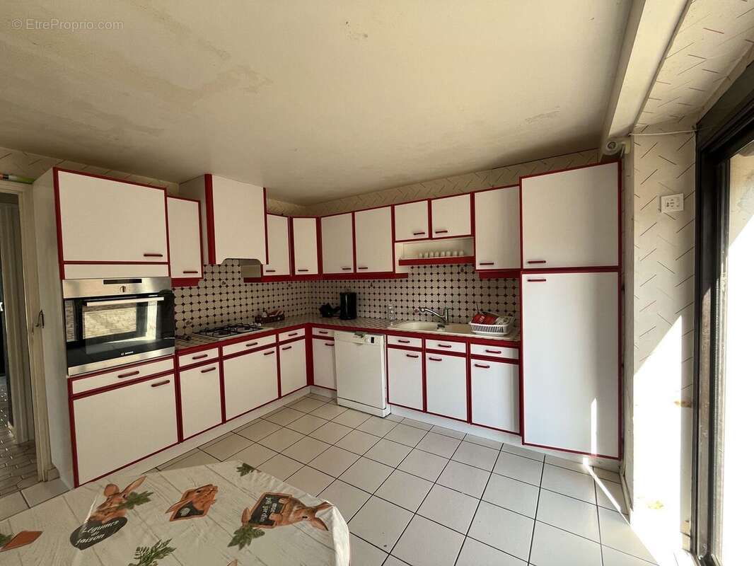 Maison à SAINT-CHELY-D&#039;APCHER