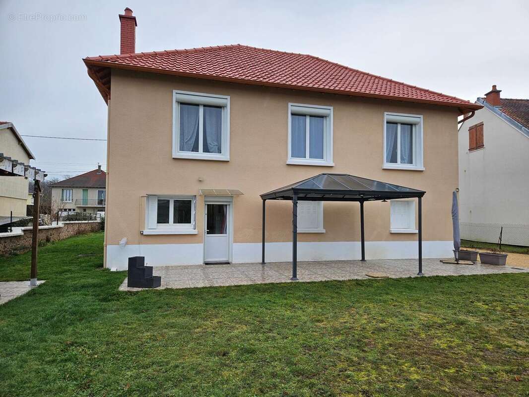 Photo 9 - Maison à SAINT-YORRE