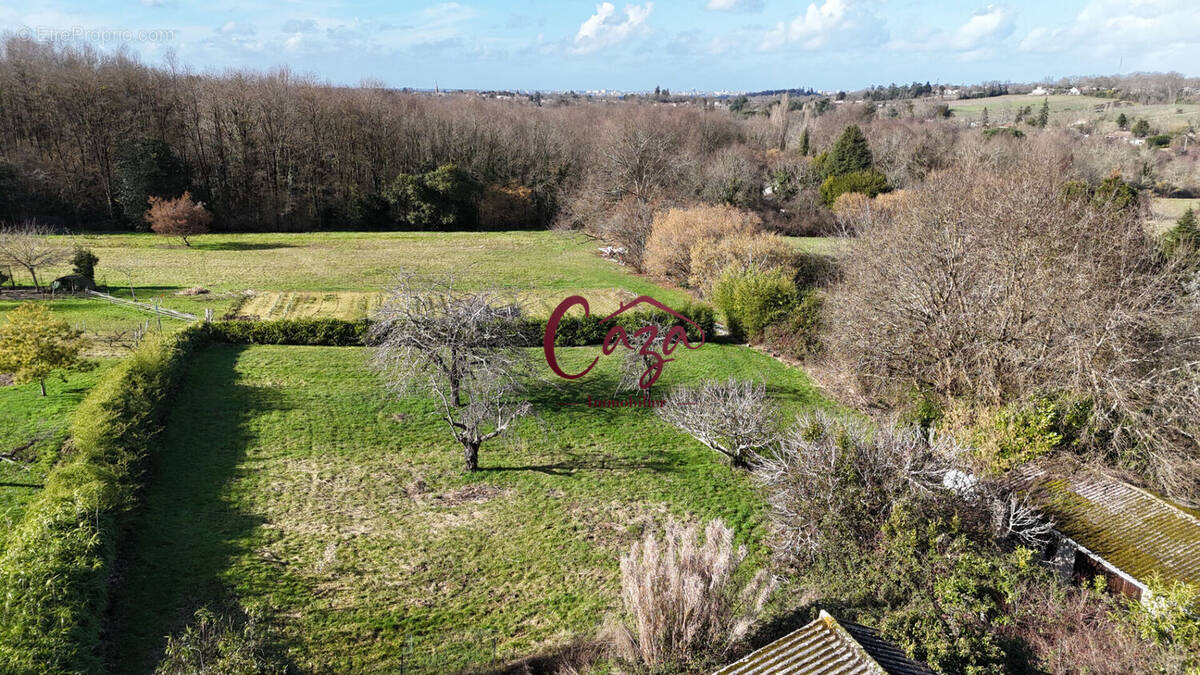 Terrain à LATRESNE