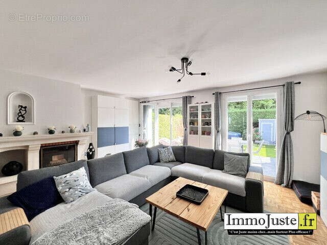 Maison 125 m² à Elancourt  - photo 4