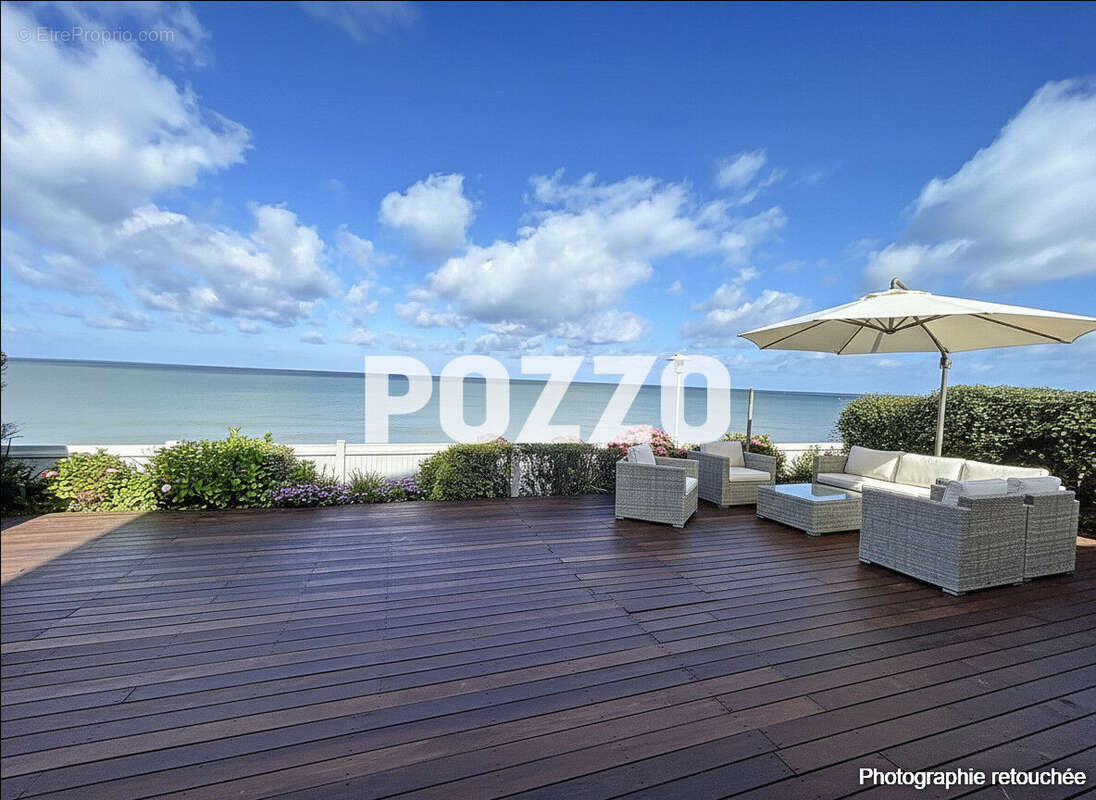 Maison à JULLOUVILLE