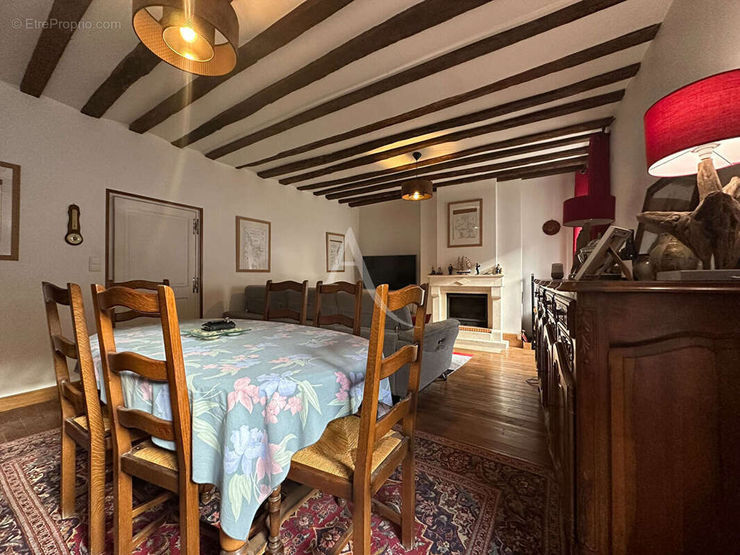 Appartement à MENETOU-SALON