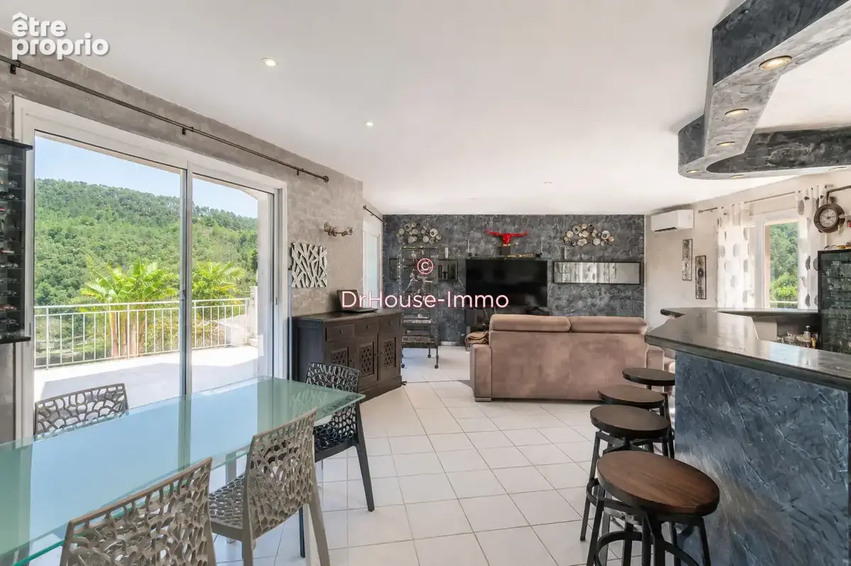 Maison 10 pièces 266 m² à vendre à Mercuer (07200) - photo 8