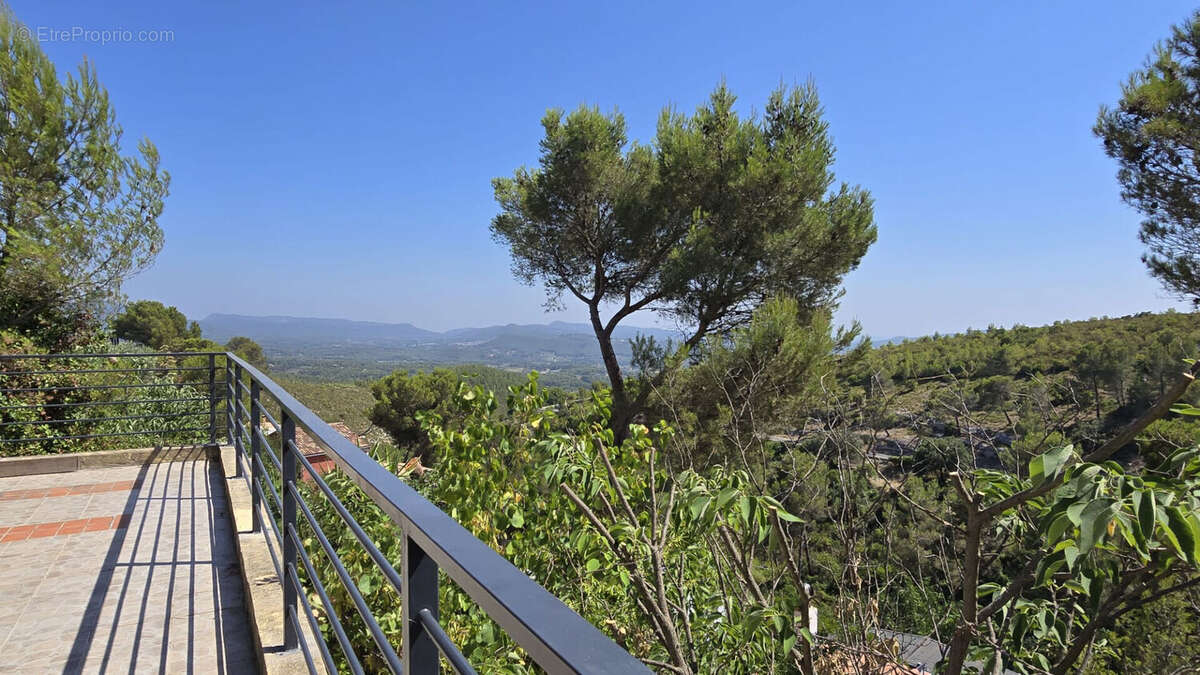 Mobil-home sur terrain en pleine propriété Vue mer Résidence avec piscine  Le Castellet - photo 14