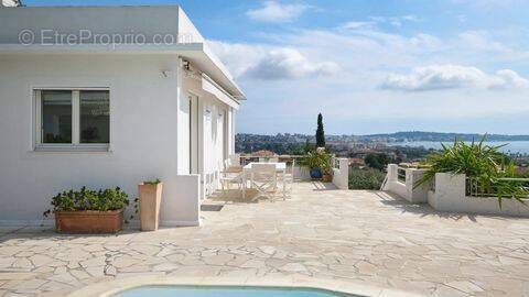 Maison à ANTIBES