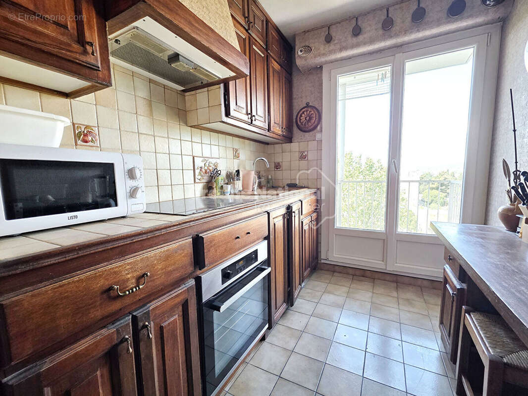 Appartement à MARSEILLE-13E