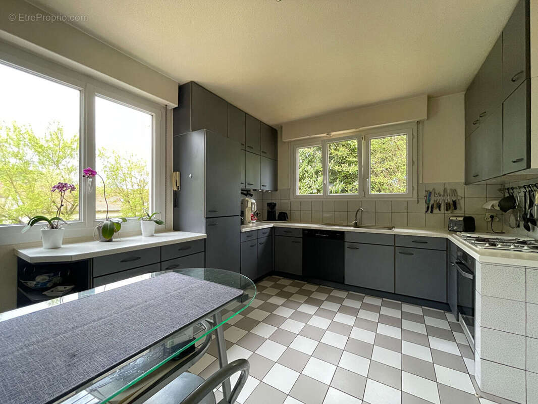 Maison à JOUY-AUX-ARCHES