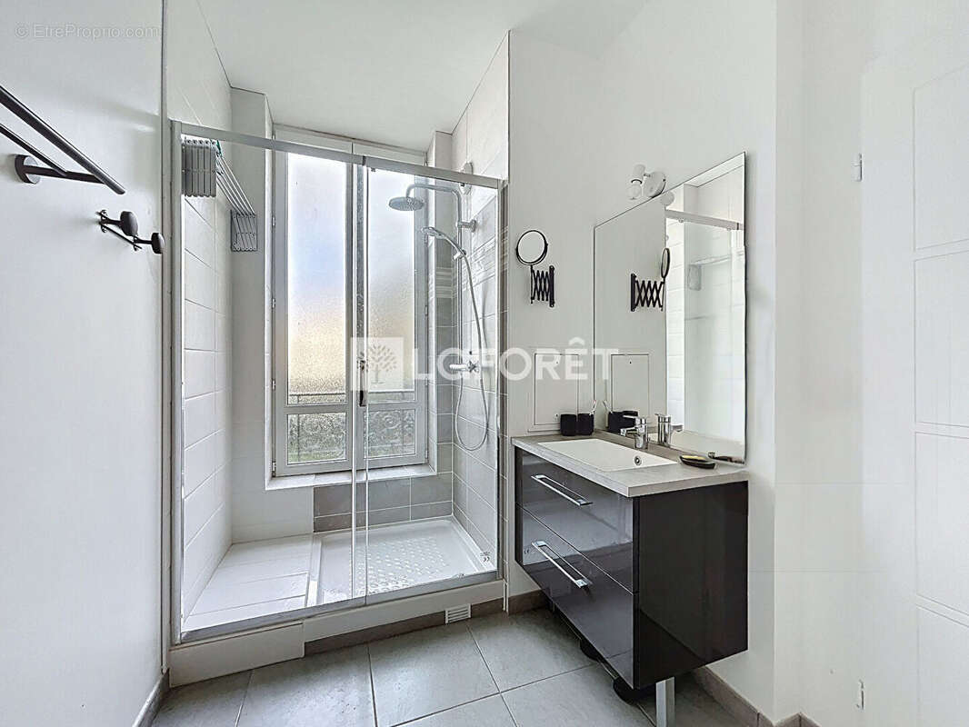 Appartement à VERNEUIL-SUR-SEINE