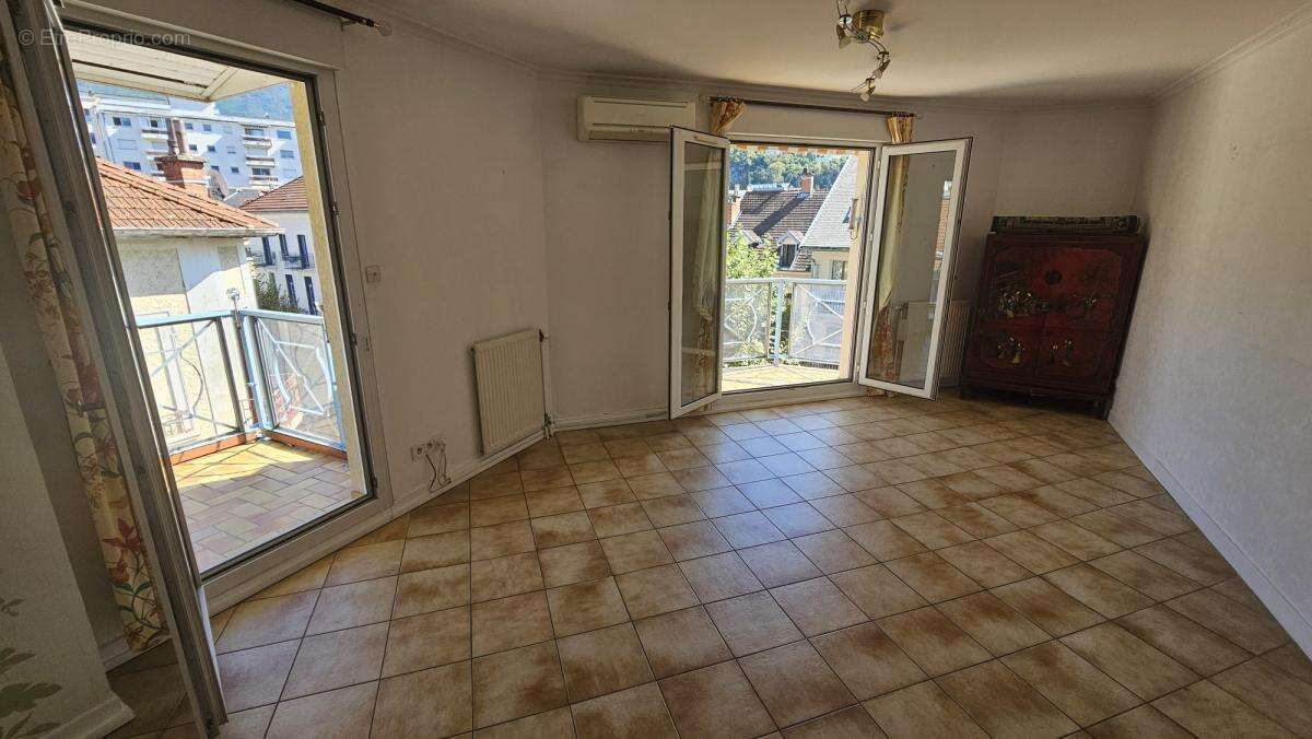 Appartement à AIX-LES-BAINS