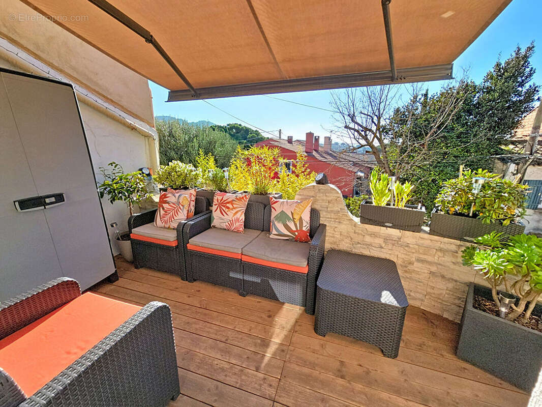 Appartement à SIX-FOURS-LES-PLAGES